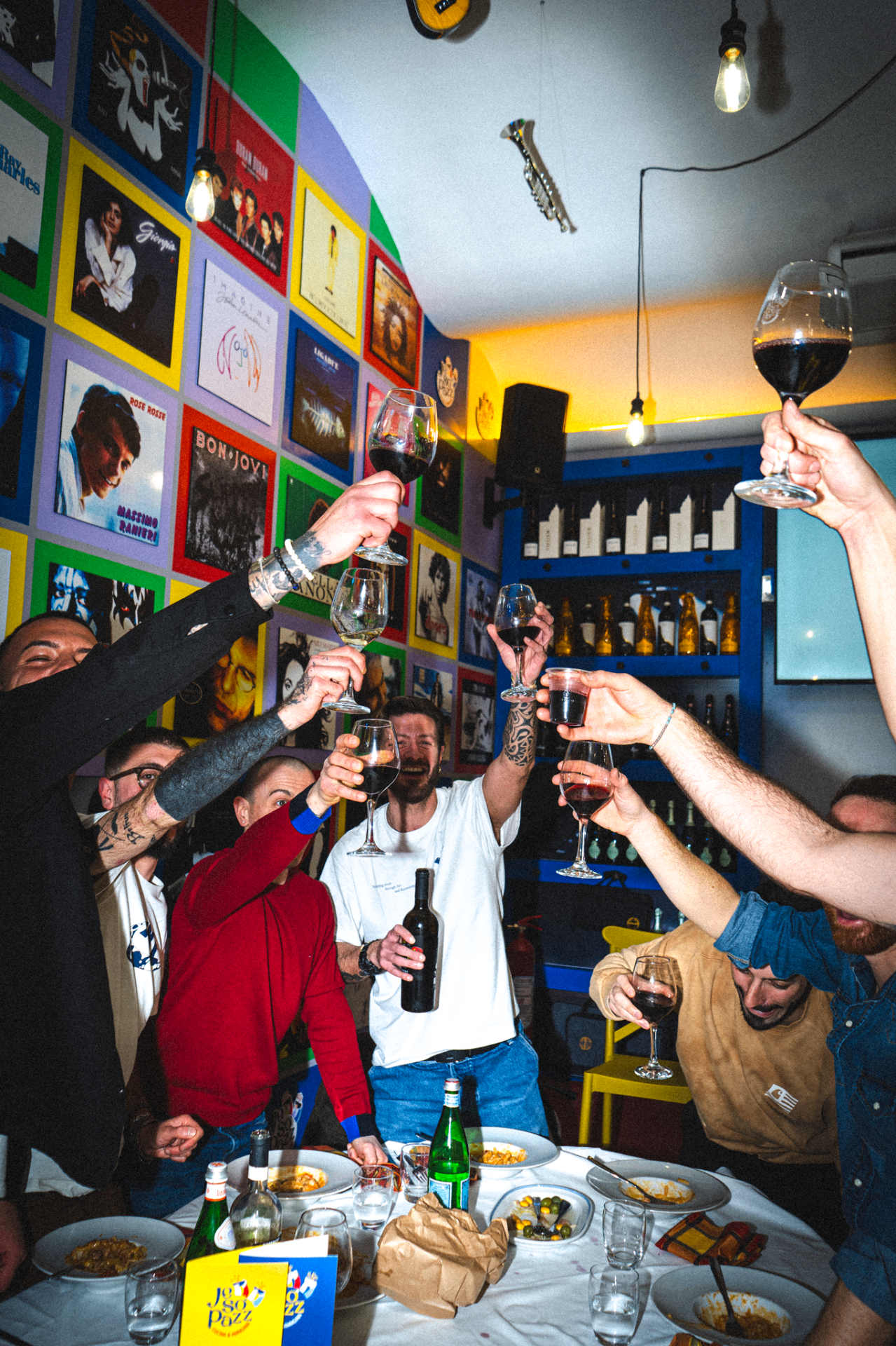 Je So Pazz - Brindisi tra amici